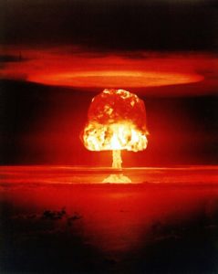 Im Strafrecht gibt es auch seltenere Delikte - die Herbeiführung einer Atomexplosion gehört glücklicherweise dazu.